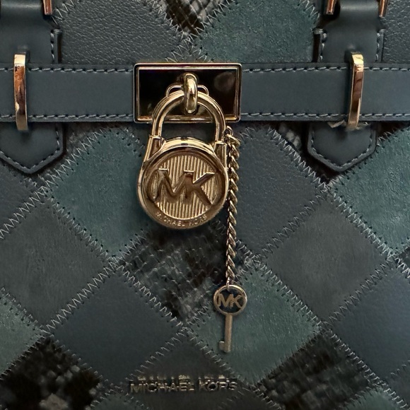 Cute Michael Kors blue patchwork medium tote handbag crossbody purse new - Picture 4 of 11